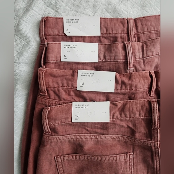 American Eagle Highest Rise Mom Shorts - Picture 2 of 10